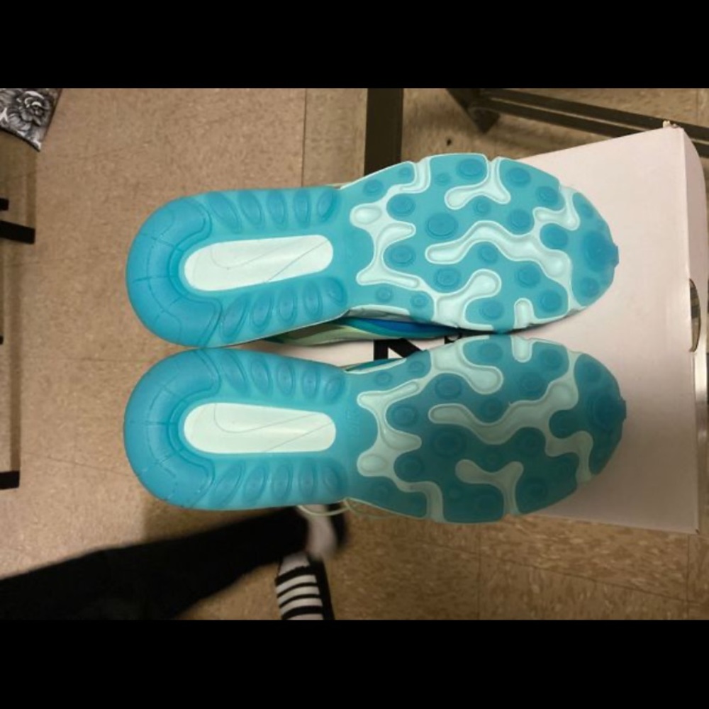 Nike AIR MAX Women's Multicolor Sneakers SIZE 8 FITS LIKE AN 8.5 - Picture 8 of 8